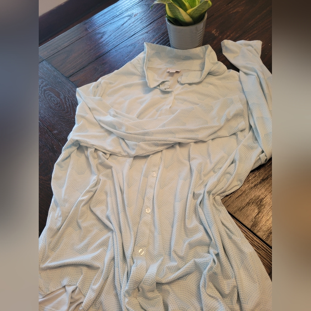 LuLaRoe Valentina Shirt